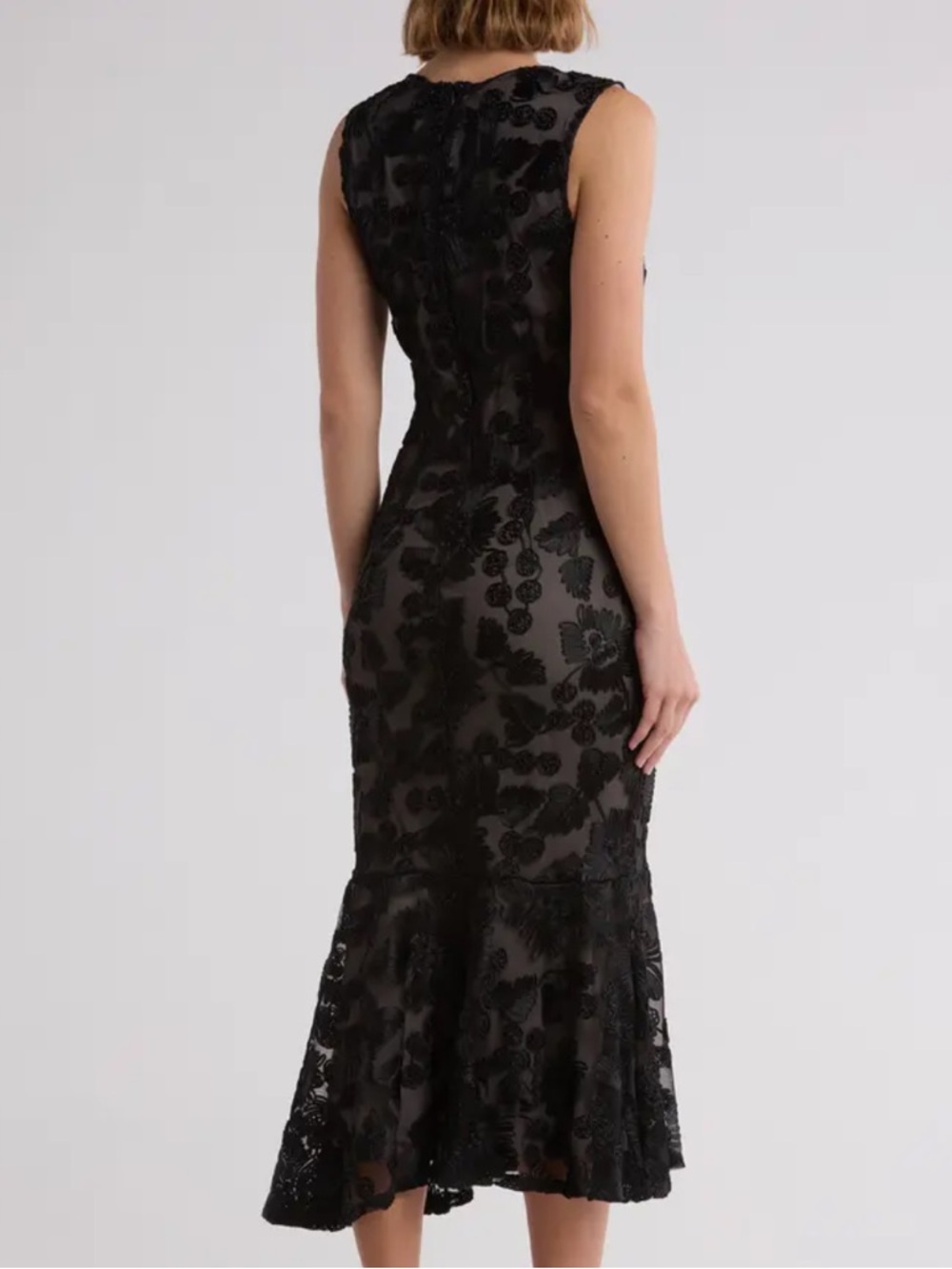 MARINA Black Sleeveless Lace Fitted Midi Dress with Fluted Hem